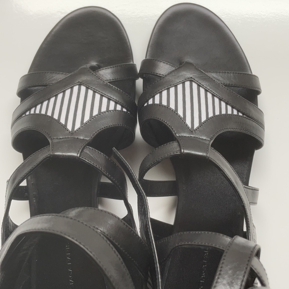 Balenciaga NEW never worn iconic balenciaga sandals - Picture 5 of 8